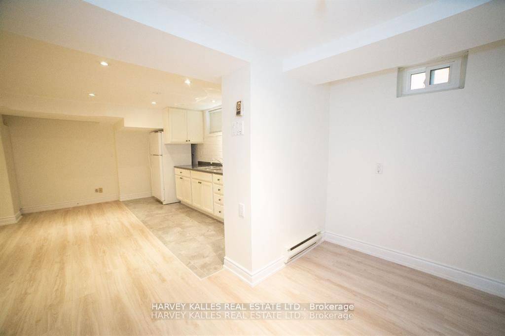 Toronto C04, ON M6B 1Z4,550 Glencairn AVE #Bsmt