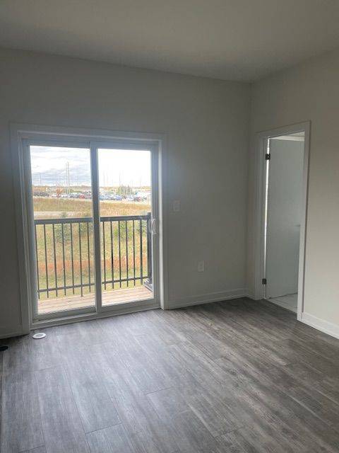 Richmond Hill, ON L4B 0J4,41 peace LN