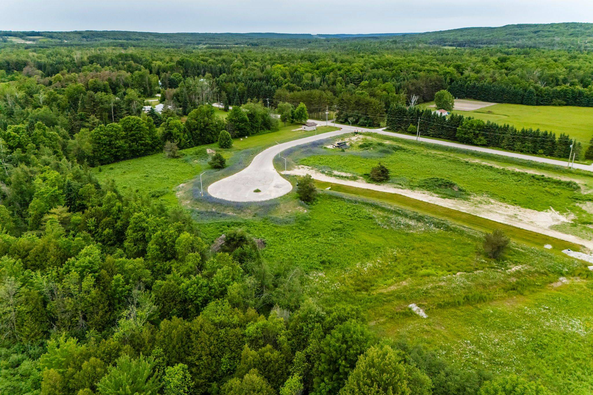 Springwater, ON L0L 1V0,13 Greenlaw CT