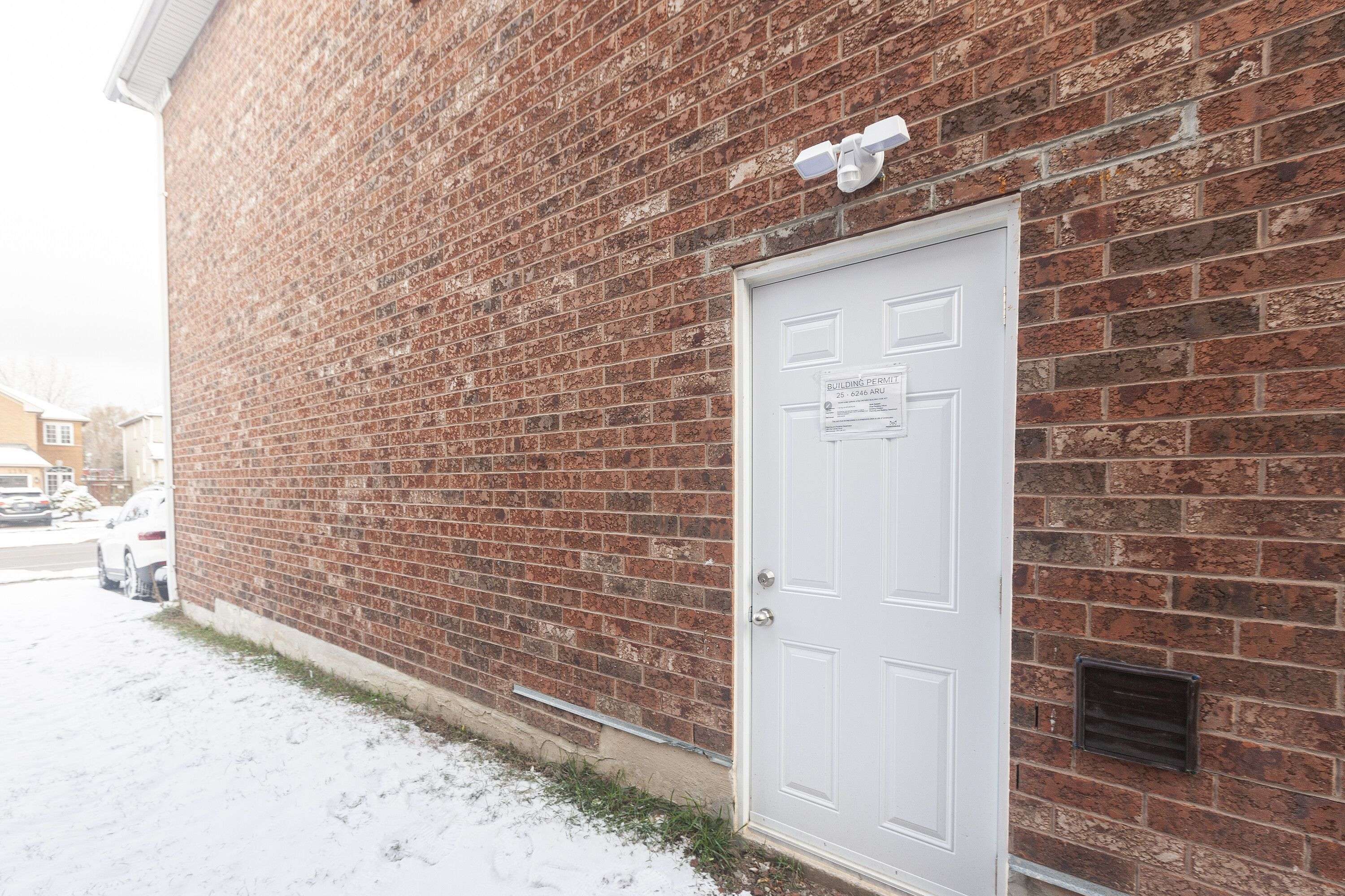 Mississauga, ON L5V 2E1,1182 Blueheron BLVD #Basement