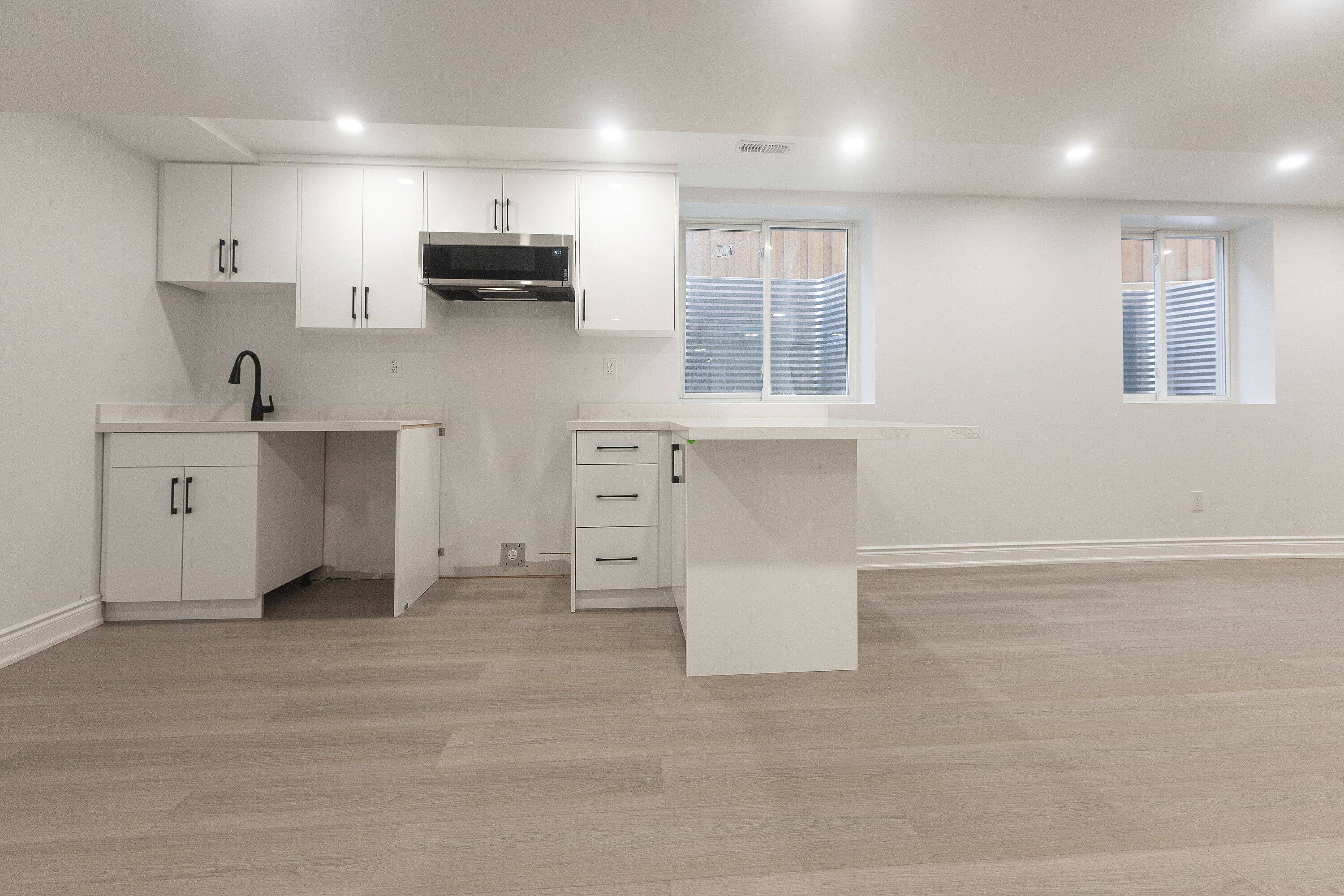 Mississauga, ON L5V 2E1,1182 Blueheron BLVD #Basement