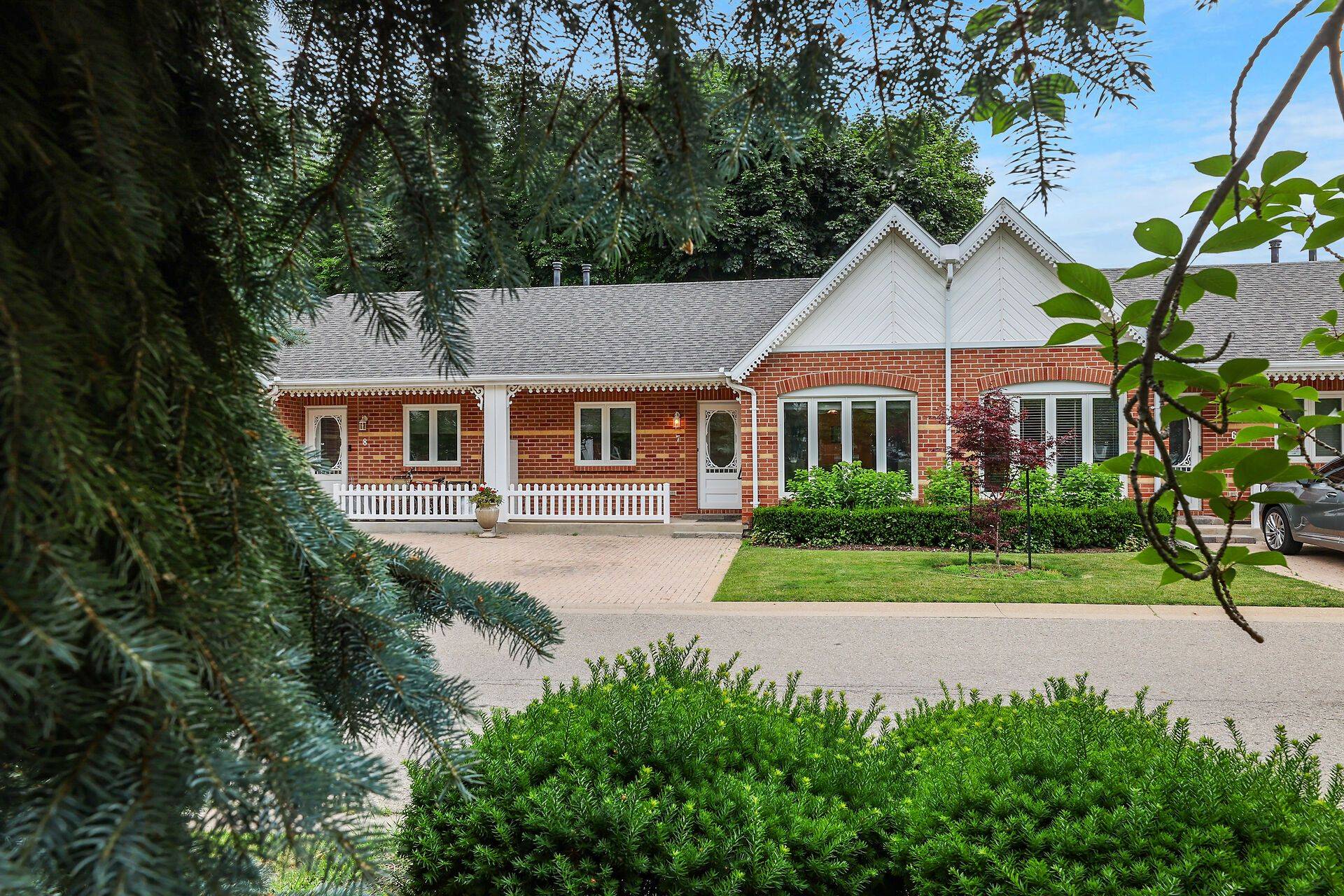 Niagara-on-the-lake, ON L0S 1J0,443 Nassau ST #7