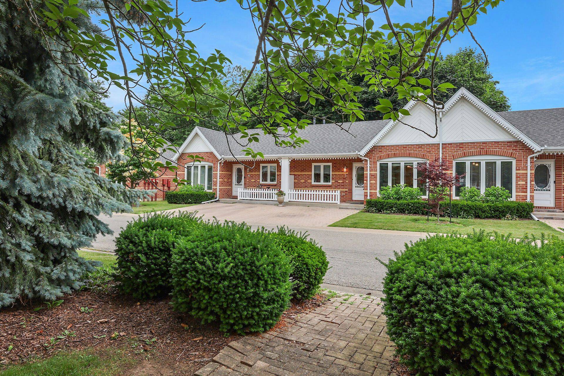 Niagara-on-the-lake, ON L0S 1J0,443 Nassau ST #7