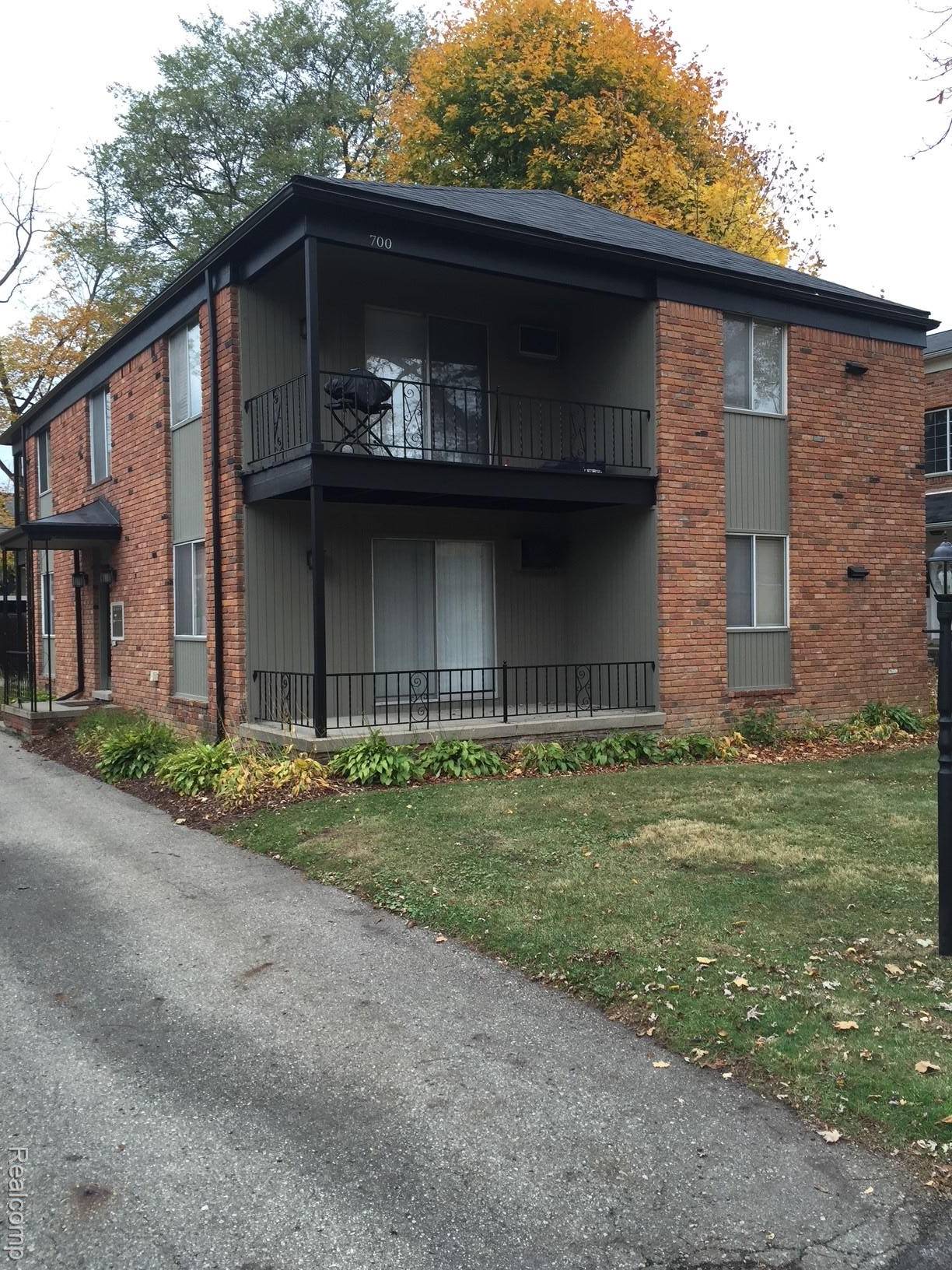 Birmingham, MI 48009,700 Ann ST