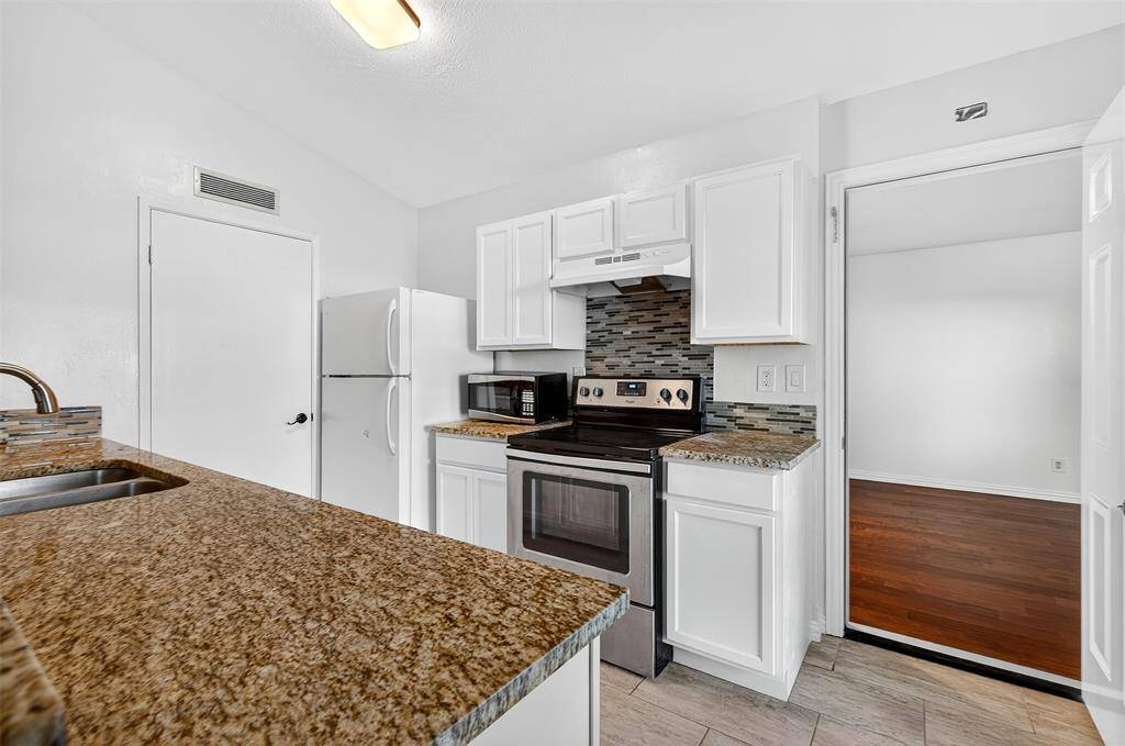 The Colony, TX 75056,4421 Chapman Street