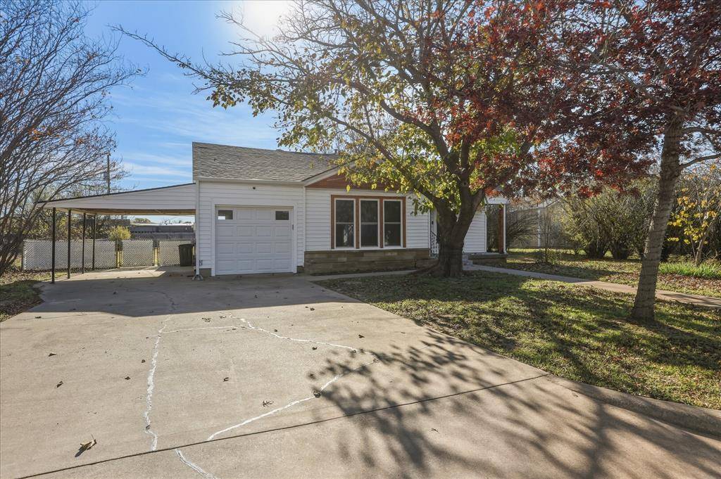 Granbury, TX 76048,209 Kessler Drive