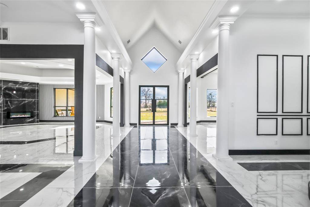 Krugerville, TX 76227,5090 US Highway 377 S