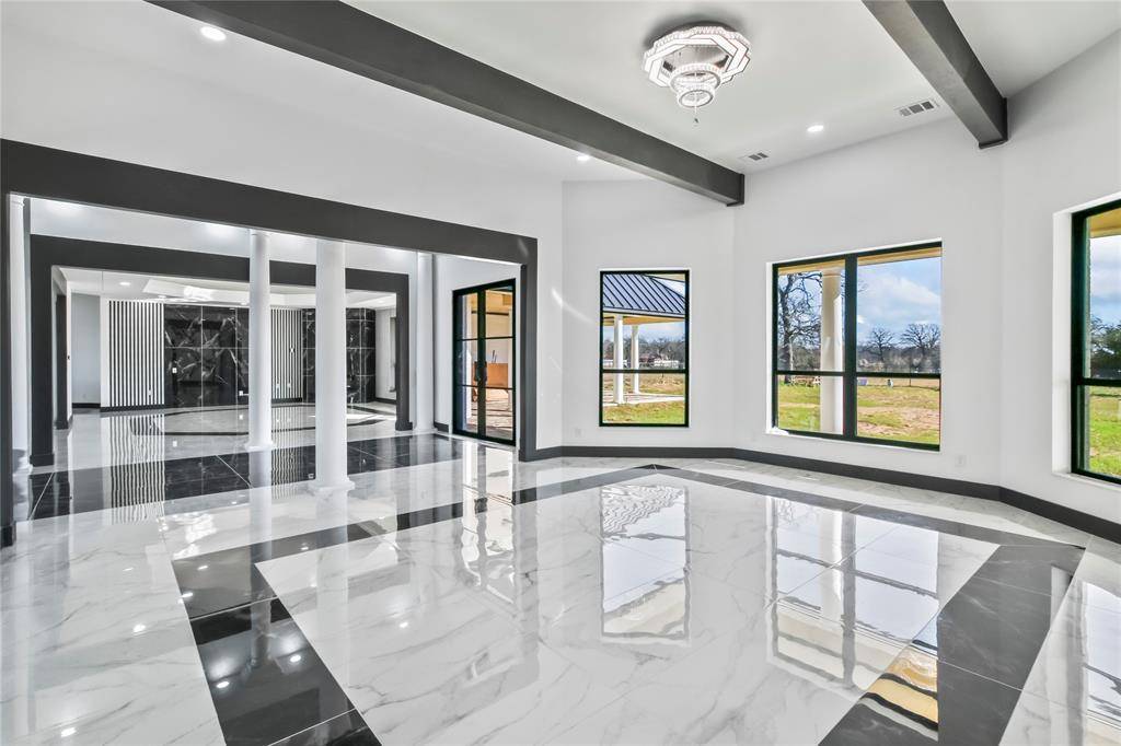 Krugerville, TX 76227,5090 US Highway 377 S