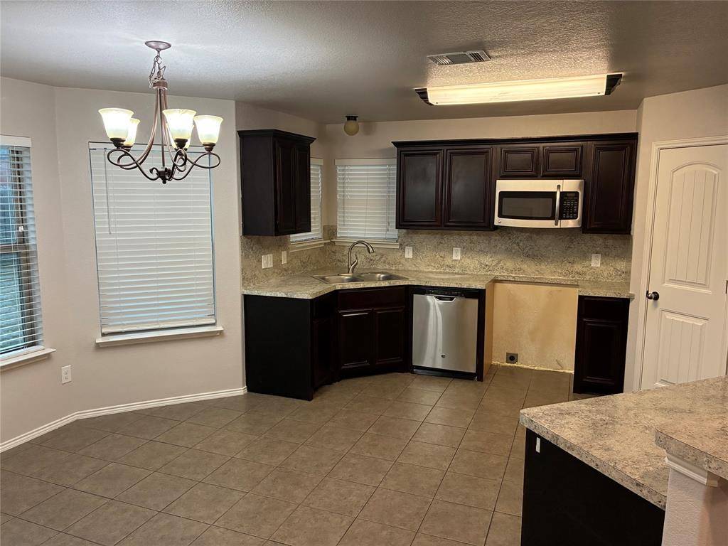 Midlothian, TX 76065,1410 Beacon Hill Drive