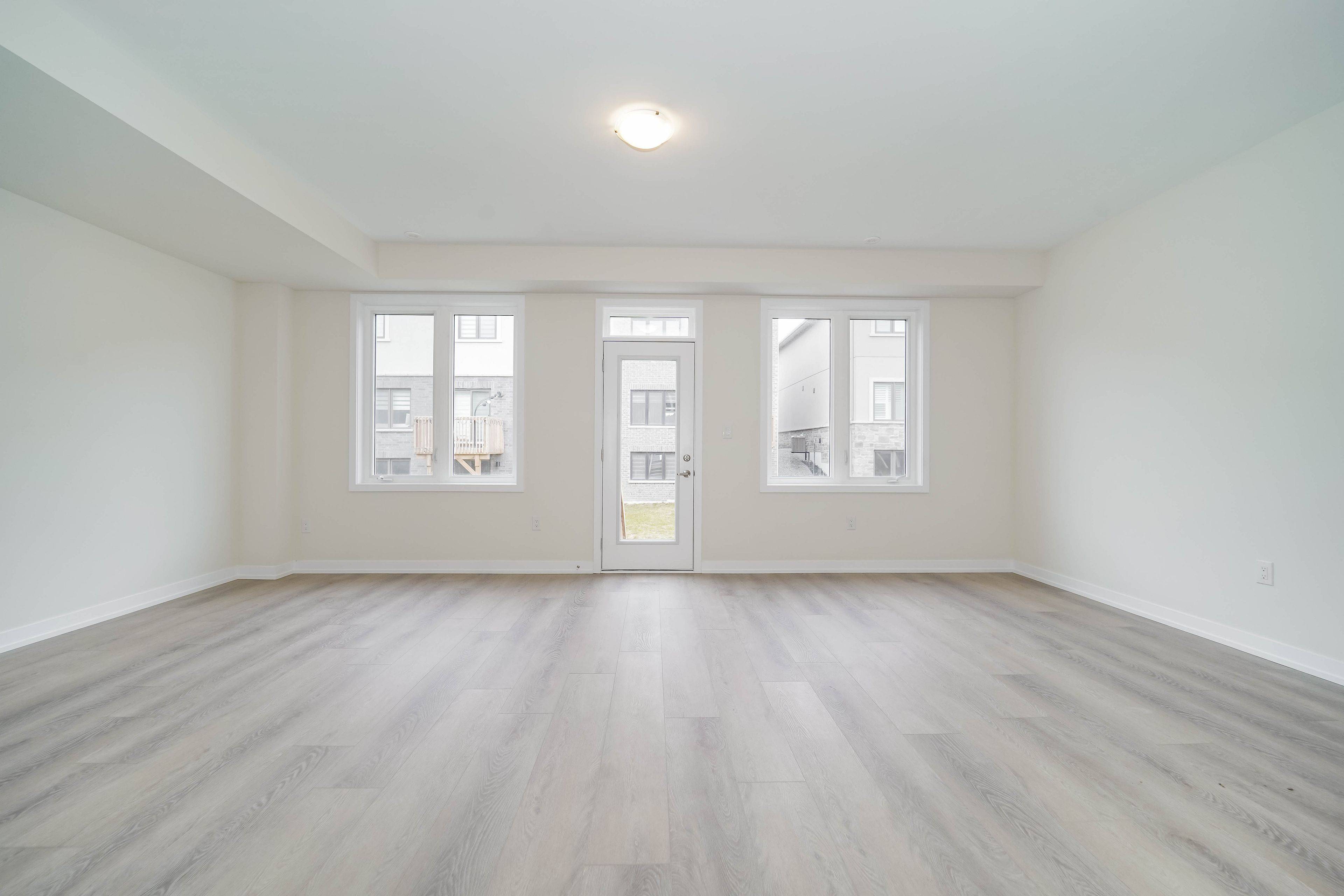 Clarington, ON L1B 0W5,30 Ziibi Way Main WAY N #30