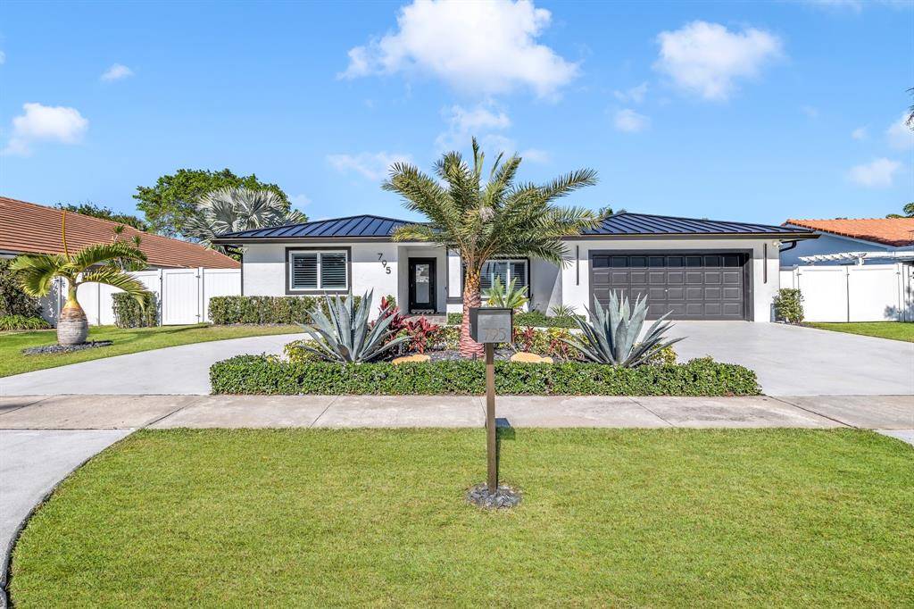 Boca Raton, FL 33486,795 Camino Lakes Cir