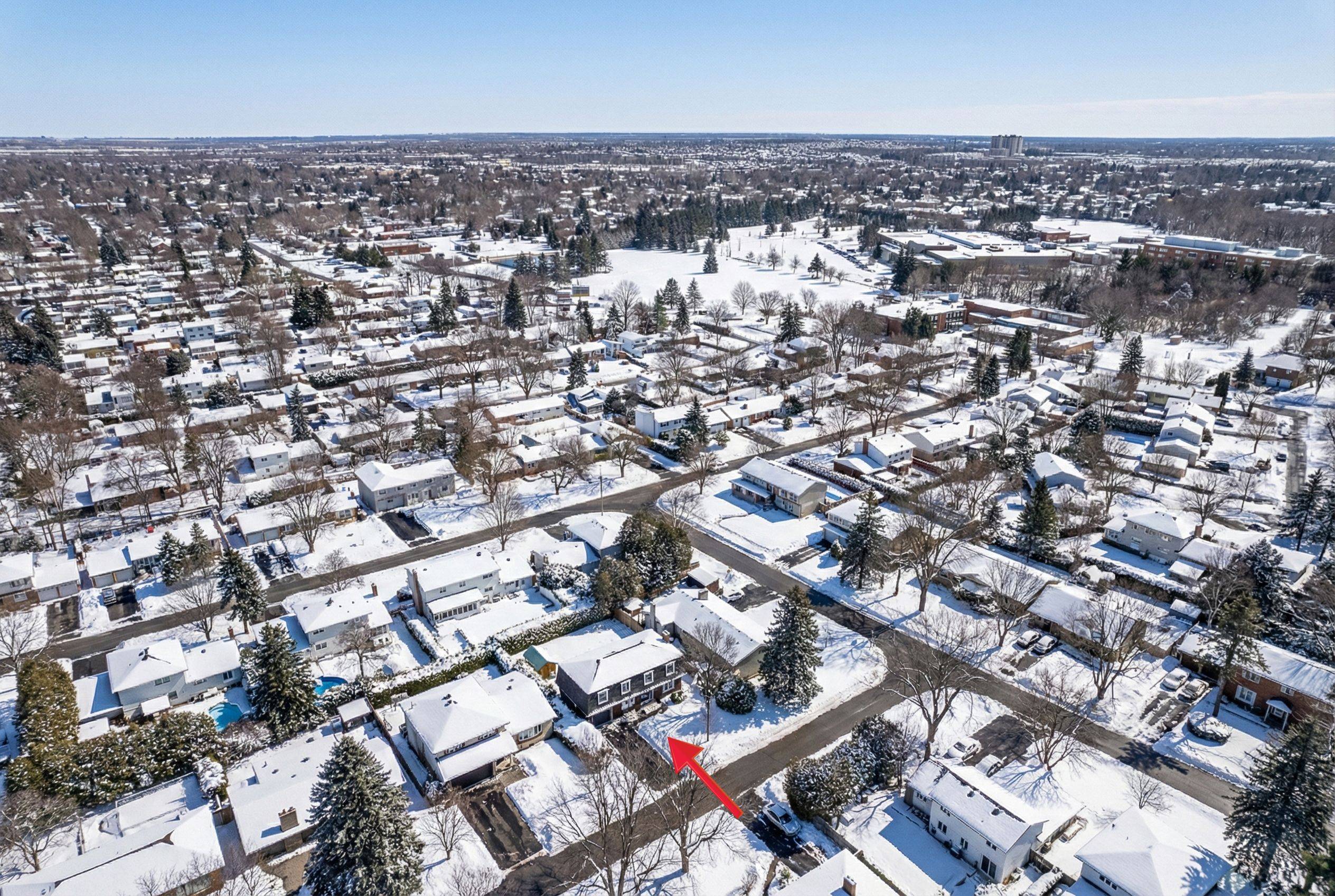 Barrhaven, ON K2J 1G5,3 Roberta CRES