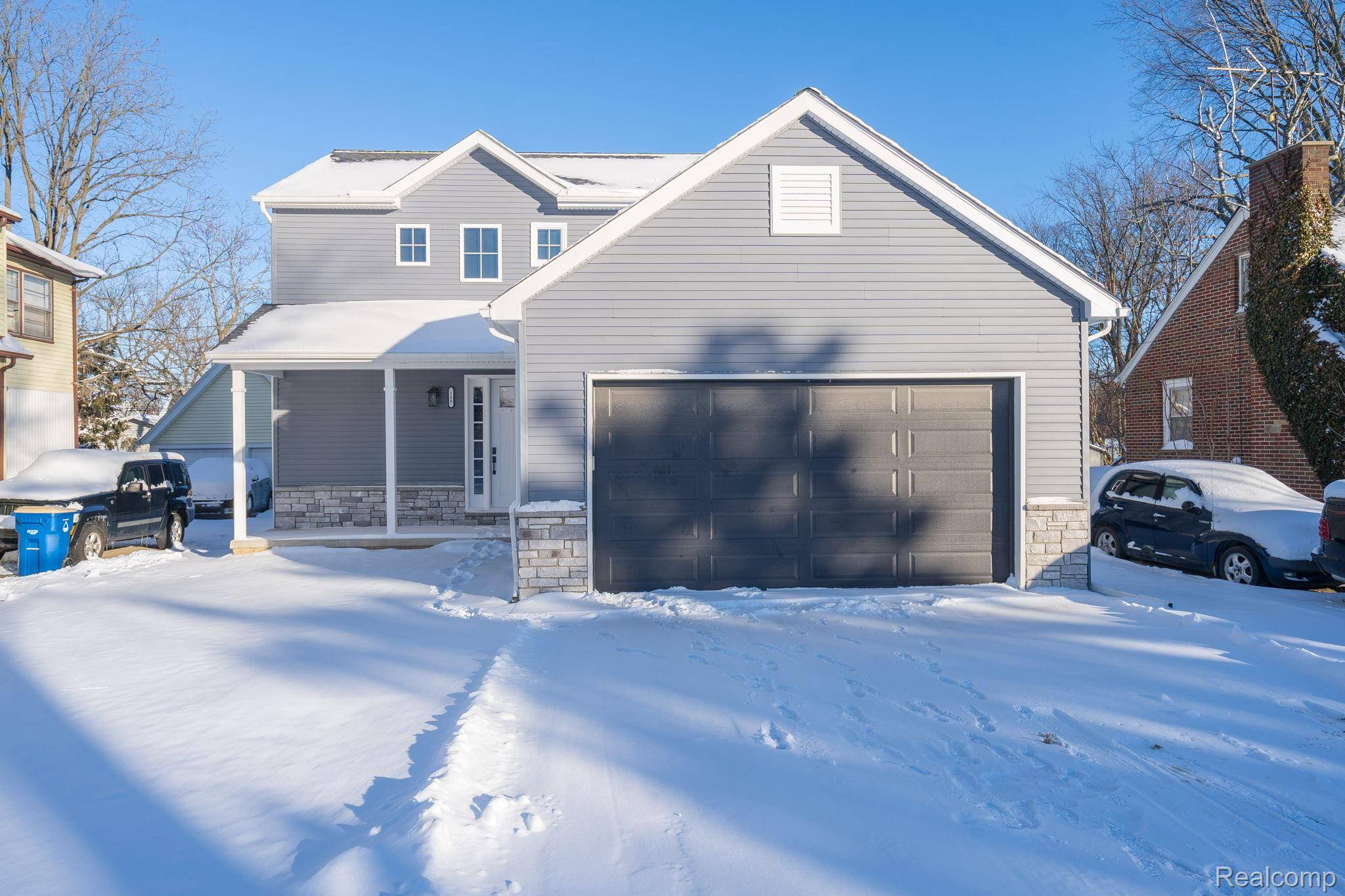 Waterford, MI 48328,155 Draper AVE