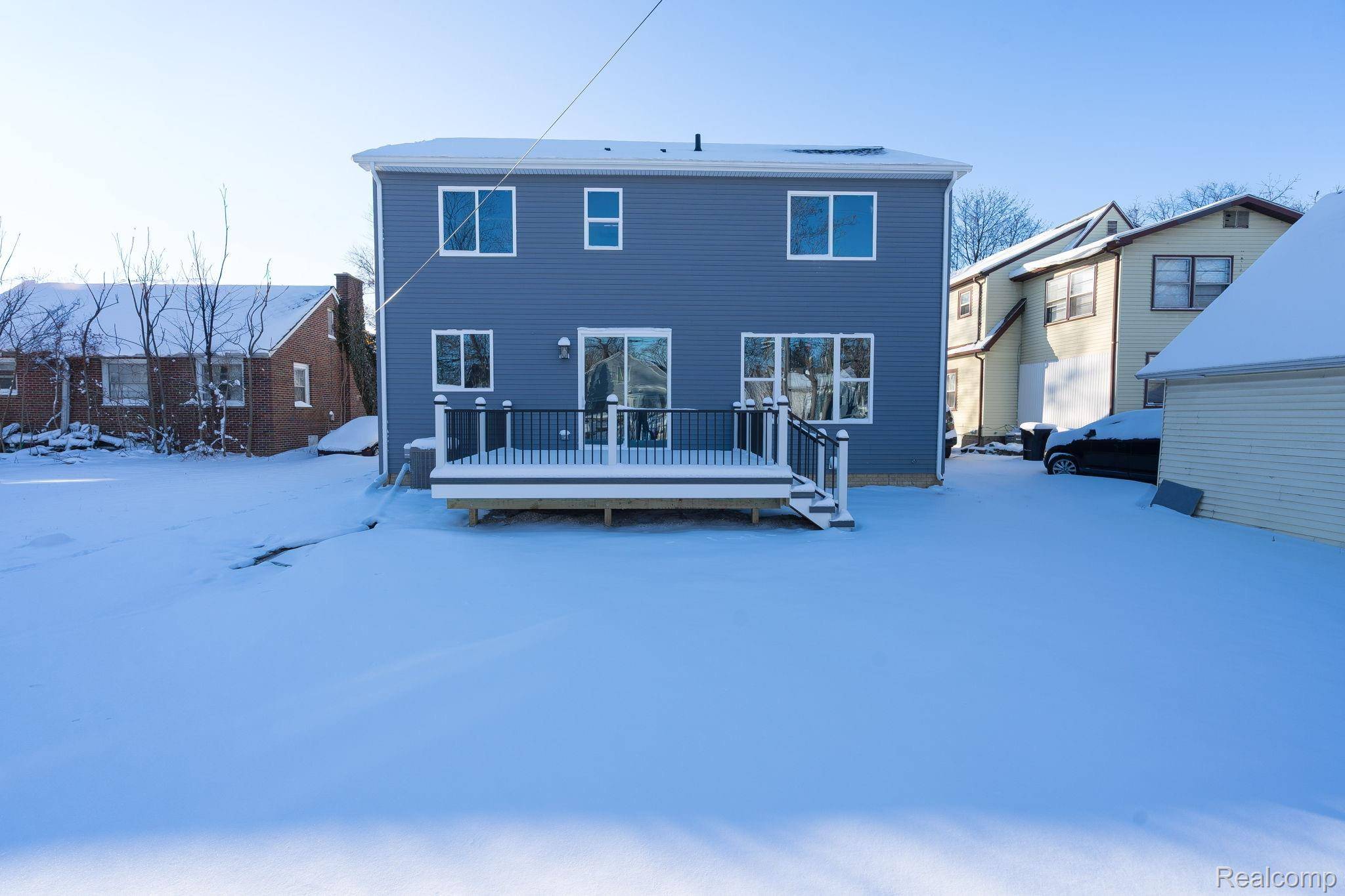 Waterford, MI 48328,155 Draper AVE