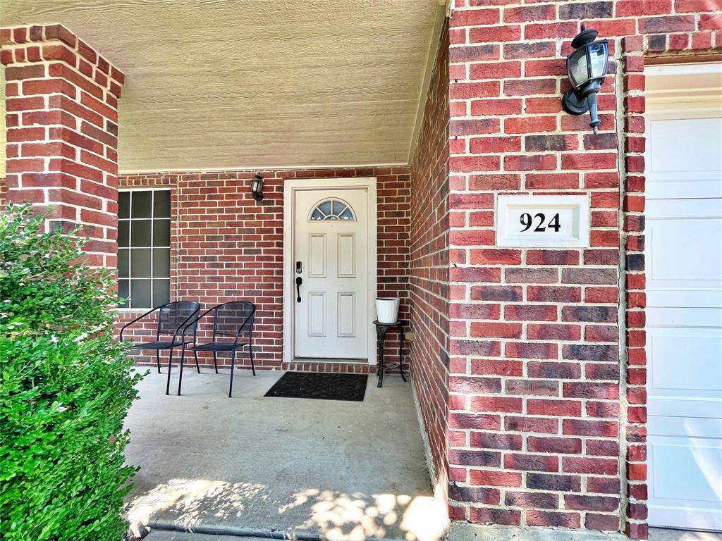 Saginaw, TX 76131,924 Rock Dove Circle