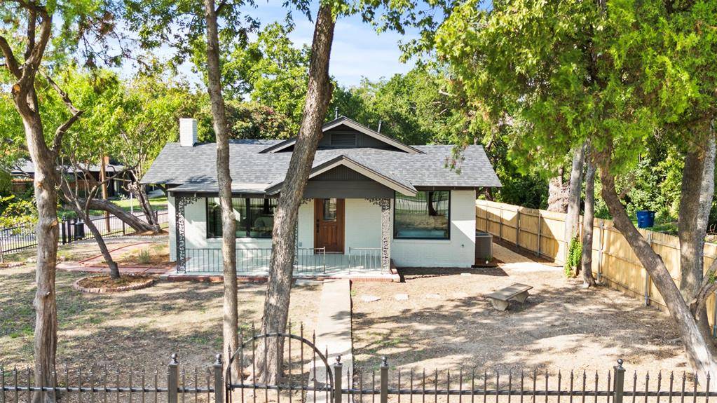 Dallas, TX 75208,624 N Vernon Avenue