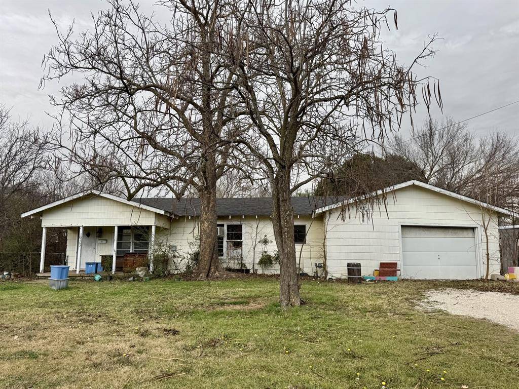 Crowley, TX 76036,613 W Main Street