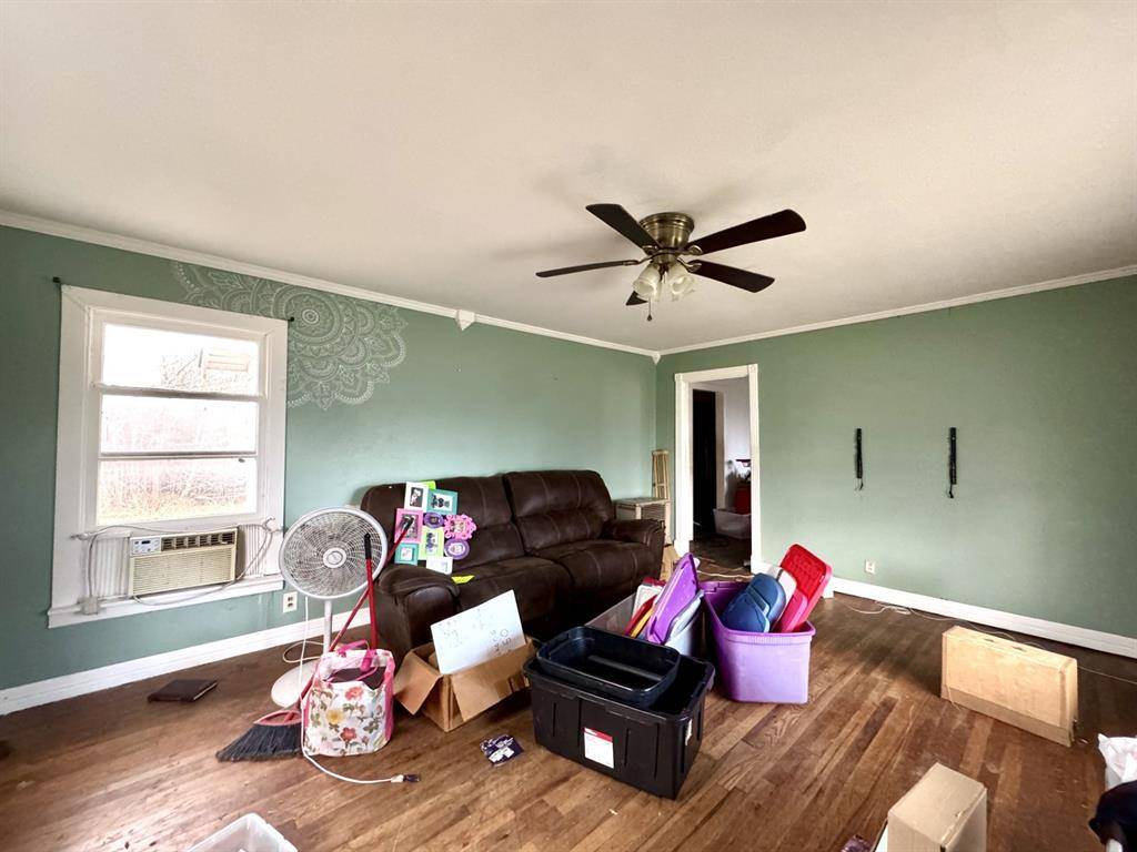 Crowley, TX 76036,613 W Main Street