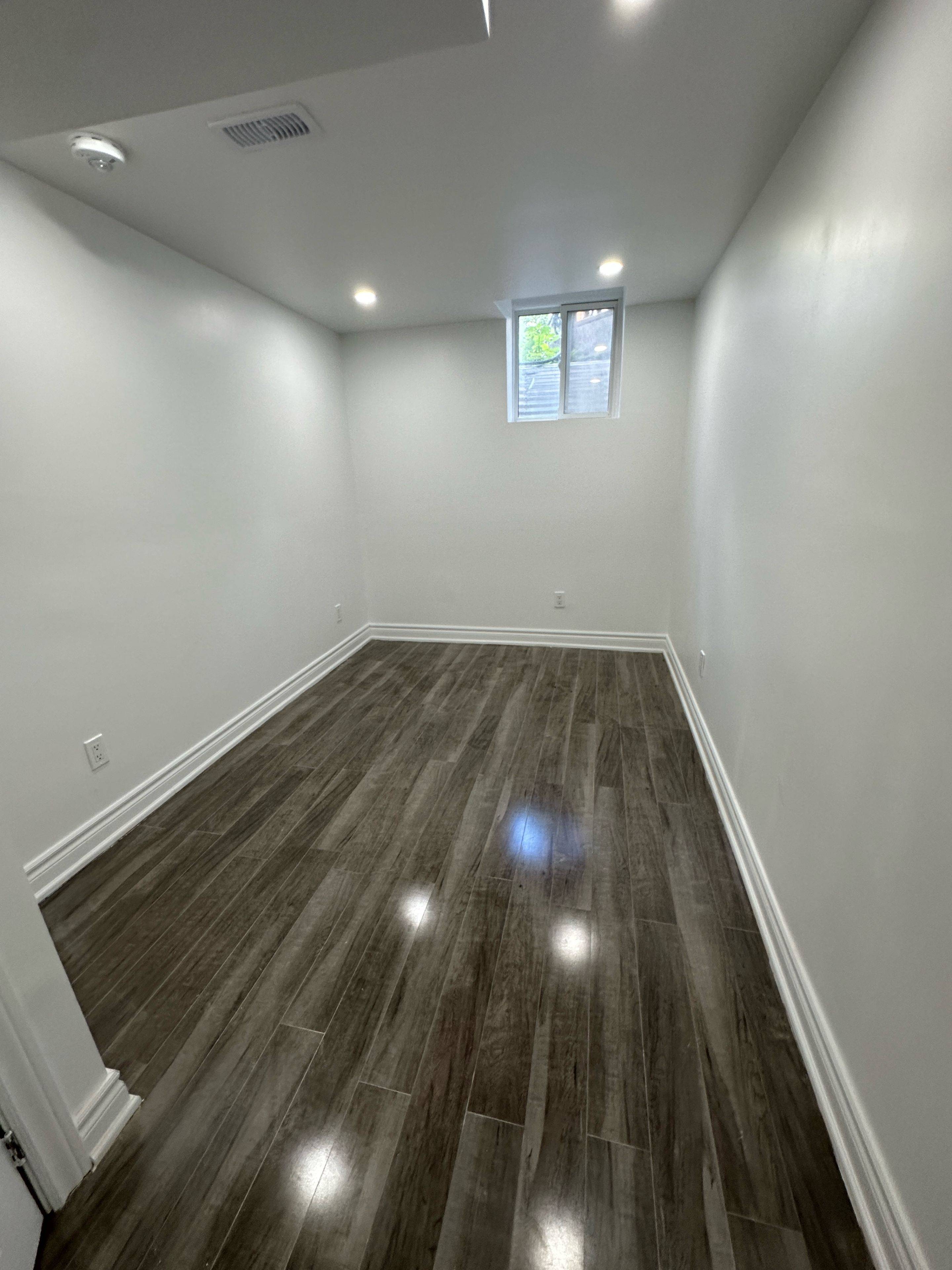 Whitby, ON L1P 1S3,62 Telegraph DR