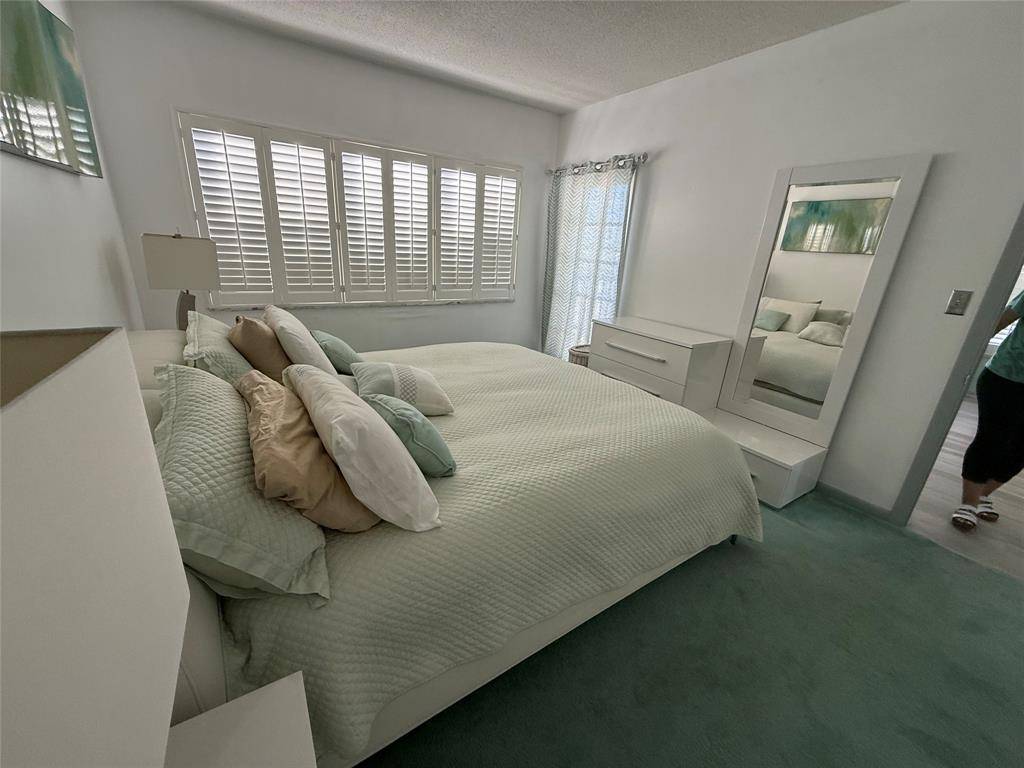 Lauderdale By The Sea, FL 33308,4117 N Bougainvilla Dr #415