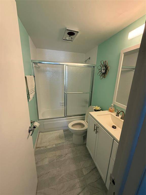 Lauderdale By The Sea, FL 33308,4117 N Bougainvilla Dr #415