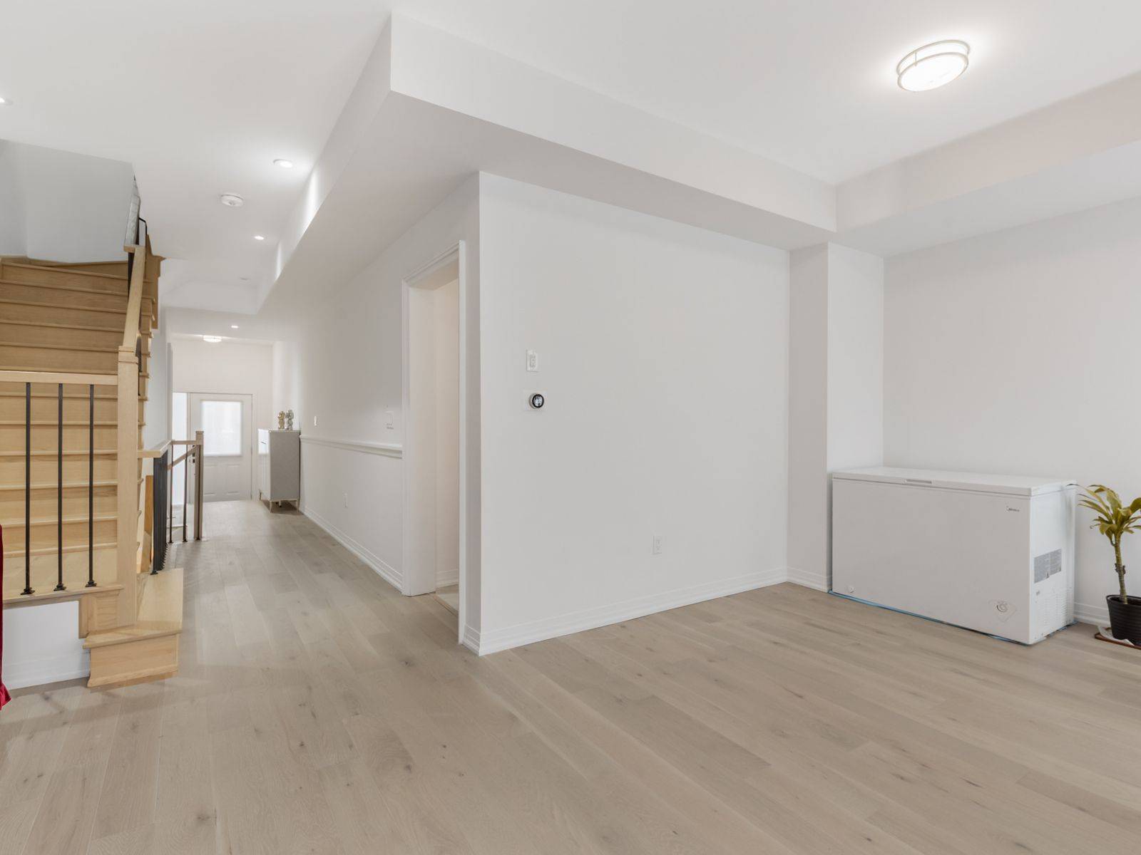 Markham, ON L3R 9W3,9092 Woodbine AVE W