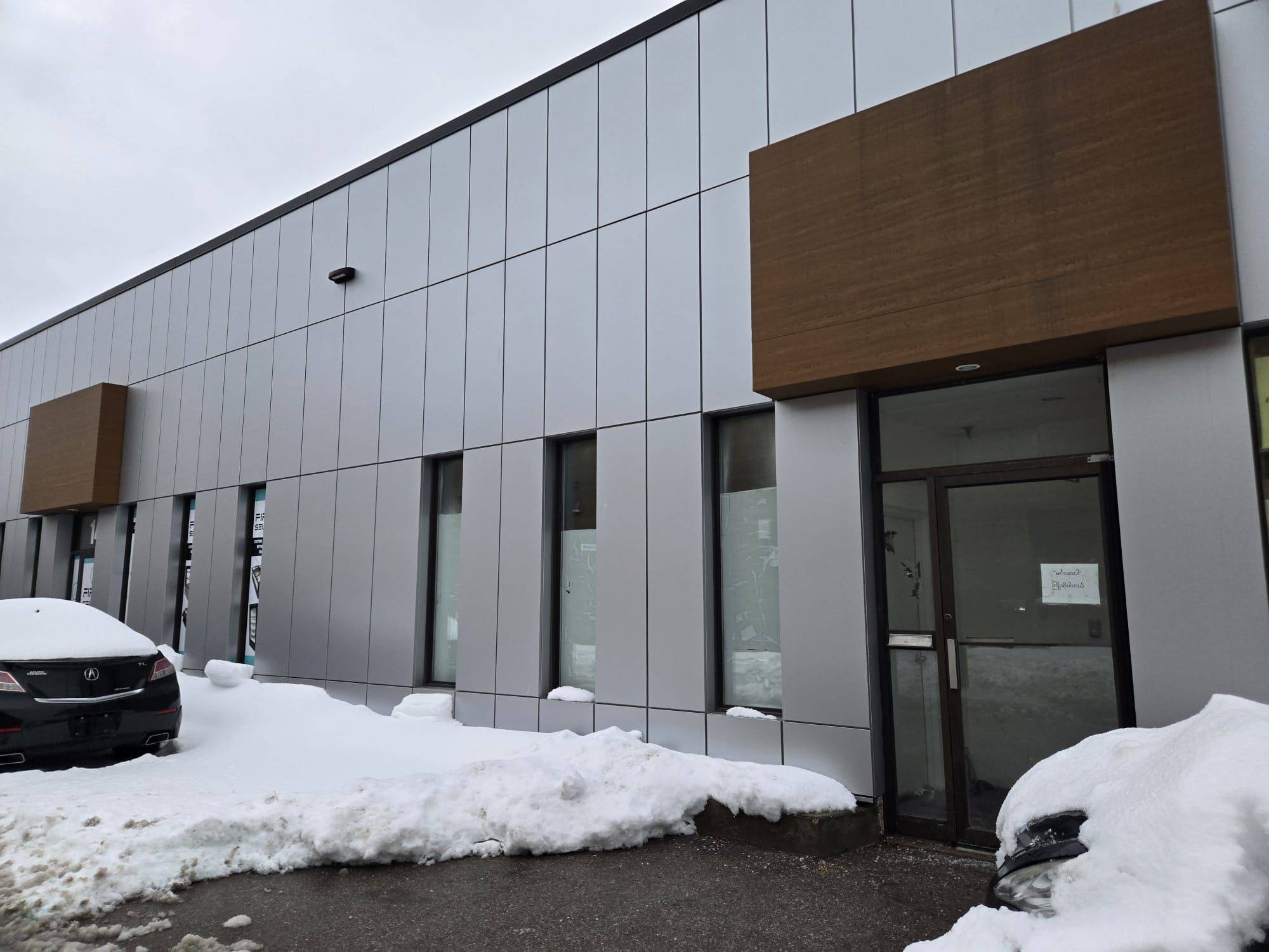 Toronto W05, ON M3N 1X3,120 Norfinch DR #12