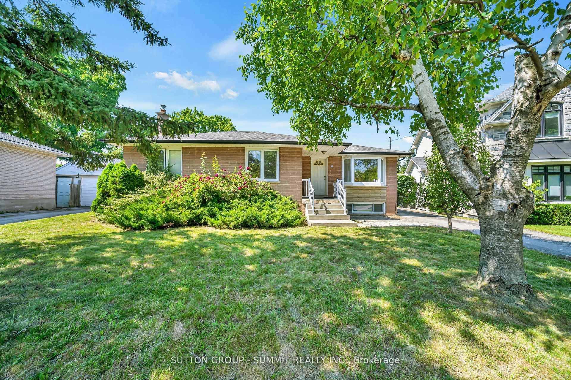 Oakville, ON L6L 3Y3,465 Seaton DR