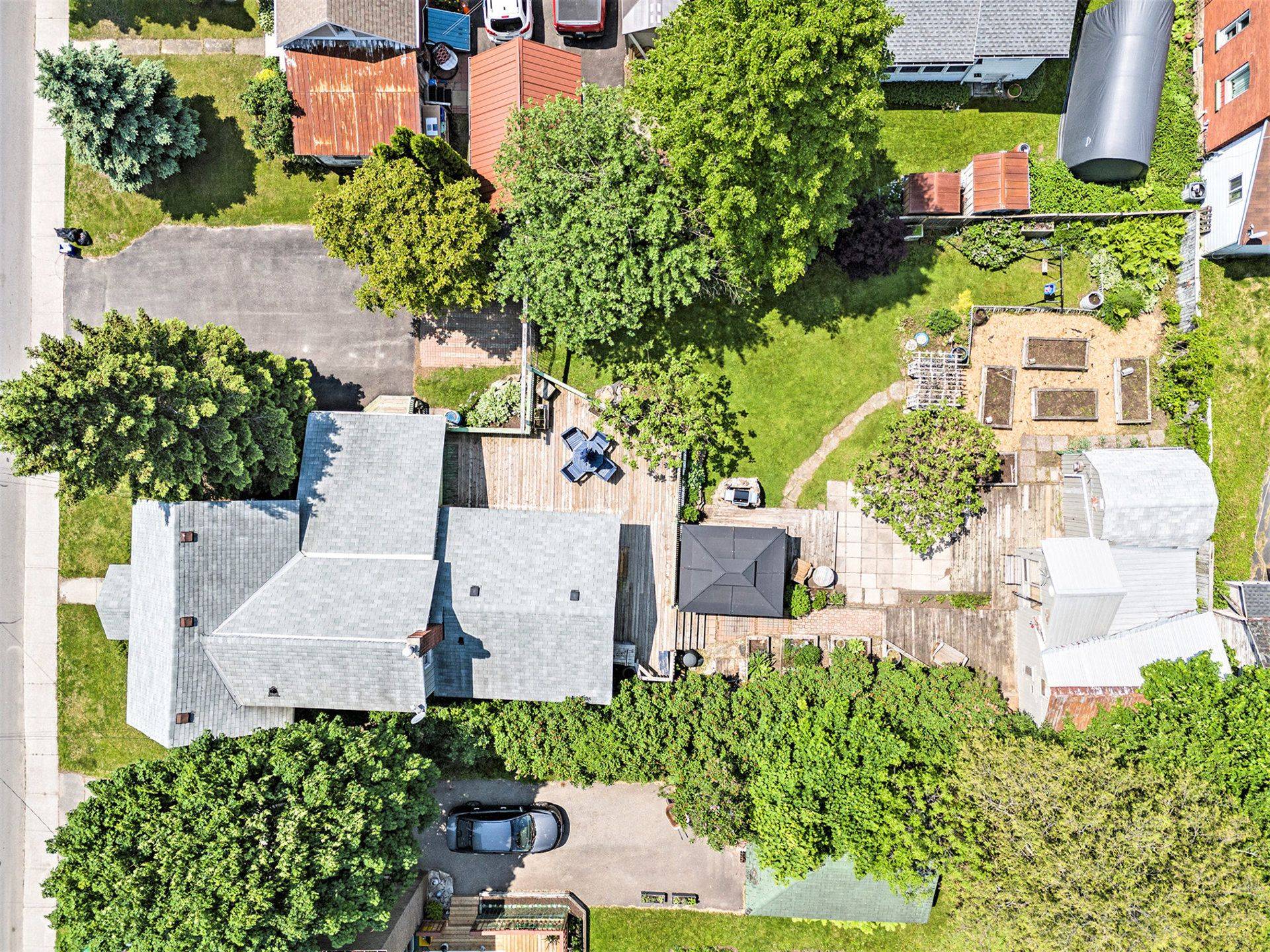 Smiths Falls, ON K7A 2Z3,122 Chambers ST