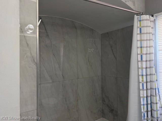 Detroit, MI 48235,19354 Biltmore ST