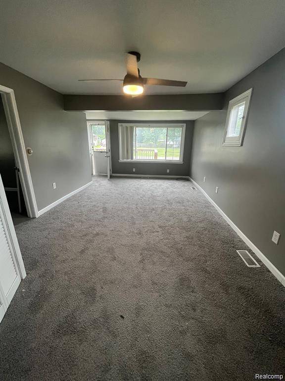 Monroe, MI 48162,3319 Lakeview ST