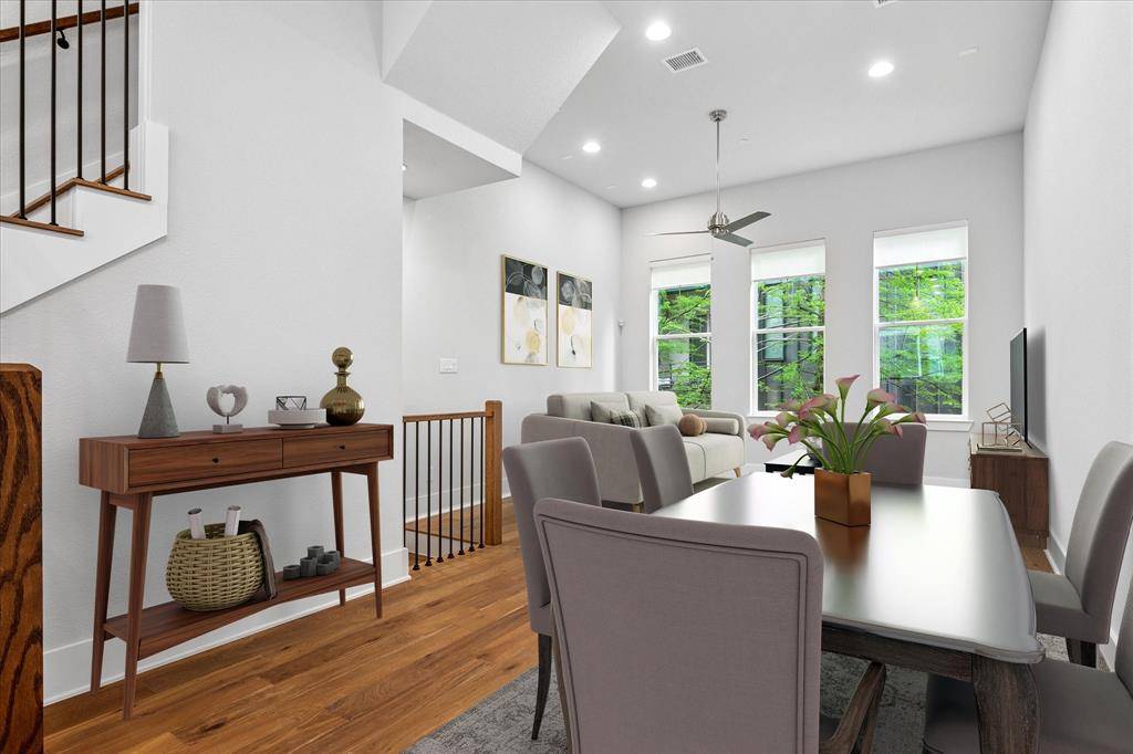 Dallas, TX 75203,381 E Greenbriar Lane #1004