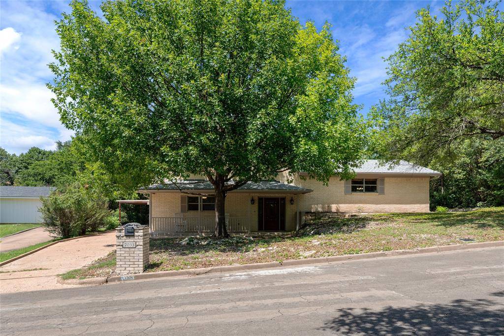 Waco, TX 76710,7033 Edmond Avenue