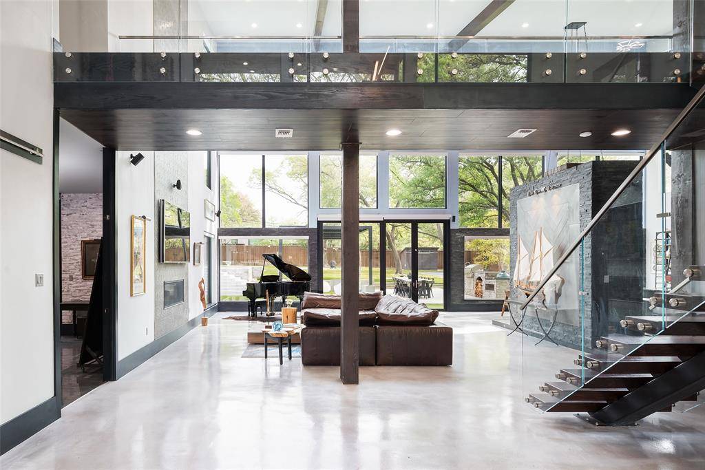 Dallas, TX 75230,6766 Northaven Road