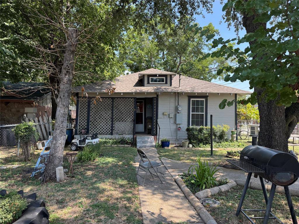 Dallas, TX 75212,3831 Bernal