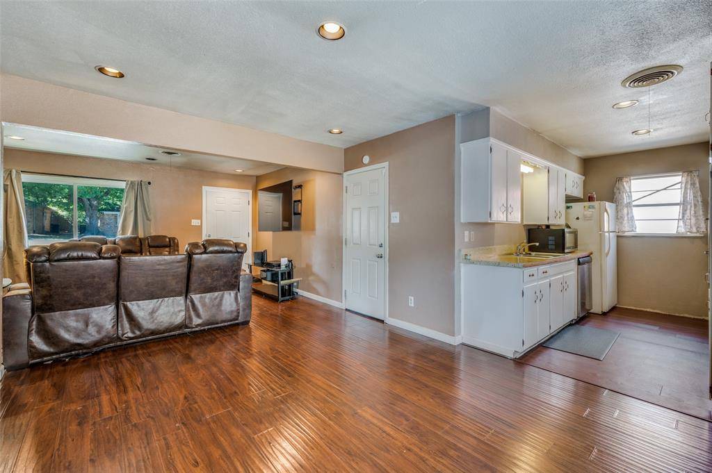 Fort Worth, TX 76112,2605 Carten Street