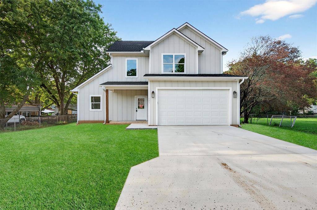 Pottsboro, TX 75076,127 Graves Circle