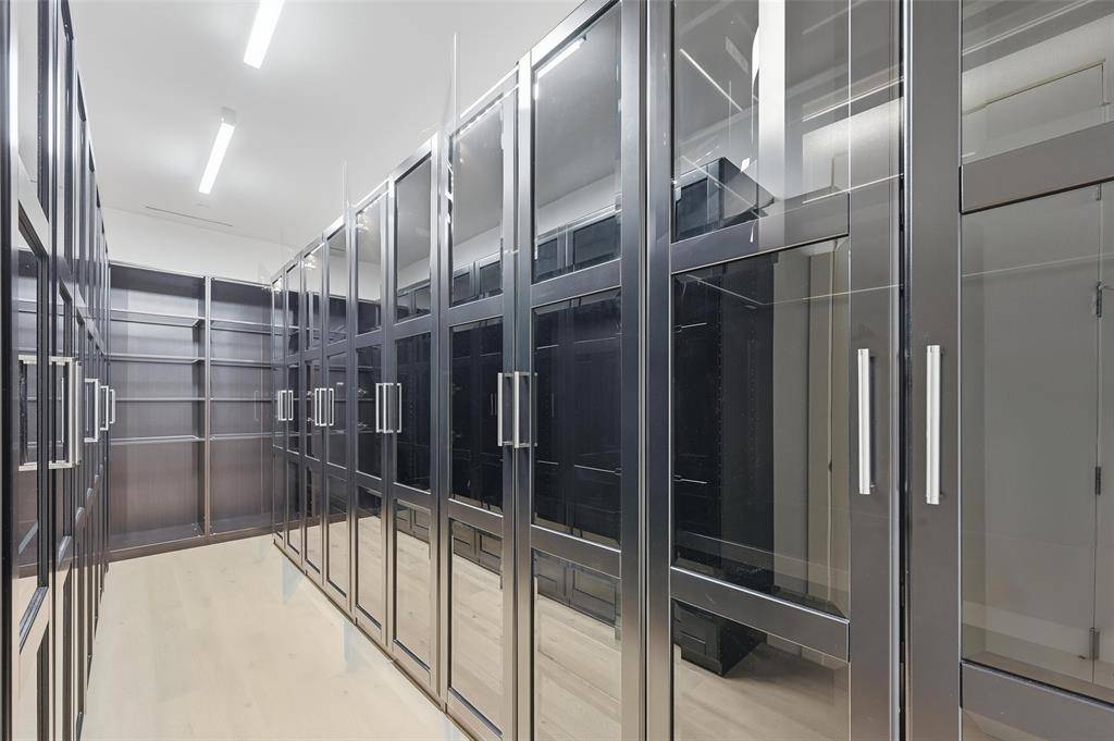 Dallas, TX 75204,3923 Cole Avenue #101