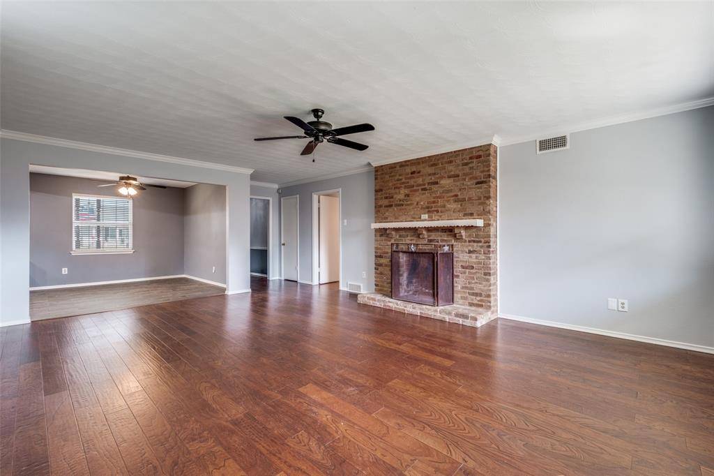 Dallas, TX 75238,10430 Vistadale Drive