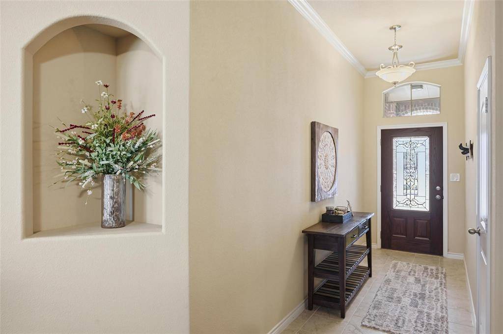 Saginaw, TX 76179,320 Little John Court