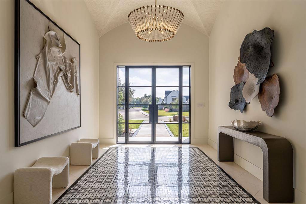 Dallas, TX 75229,5615 Lobello Drive