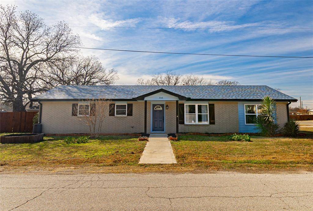 Alvord, TX 76225,302 E Washington Street
