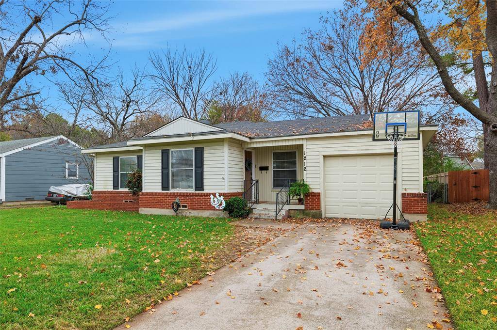 Arlington, TX 76013,1212 W Lovers Lane