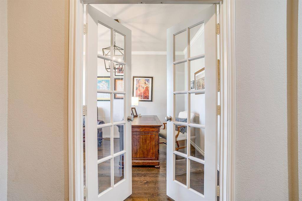 Fort Worth, TX 76110,2817 Townsend Drive