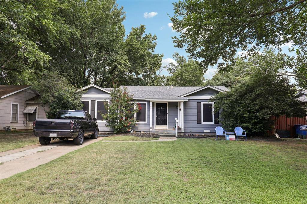 Hurst, TX 76053,408 Harrison Lane