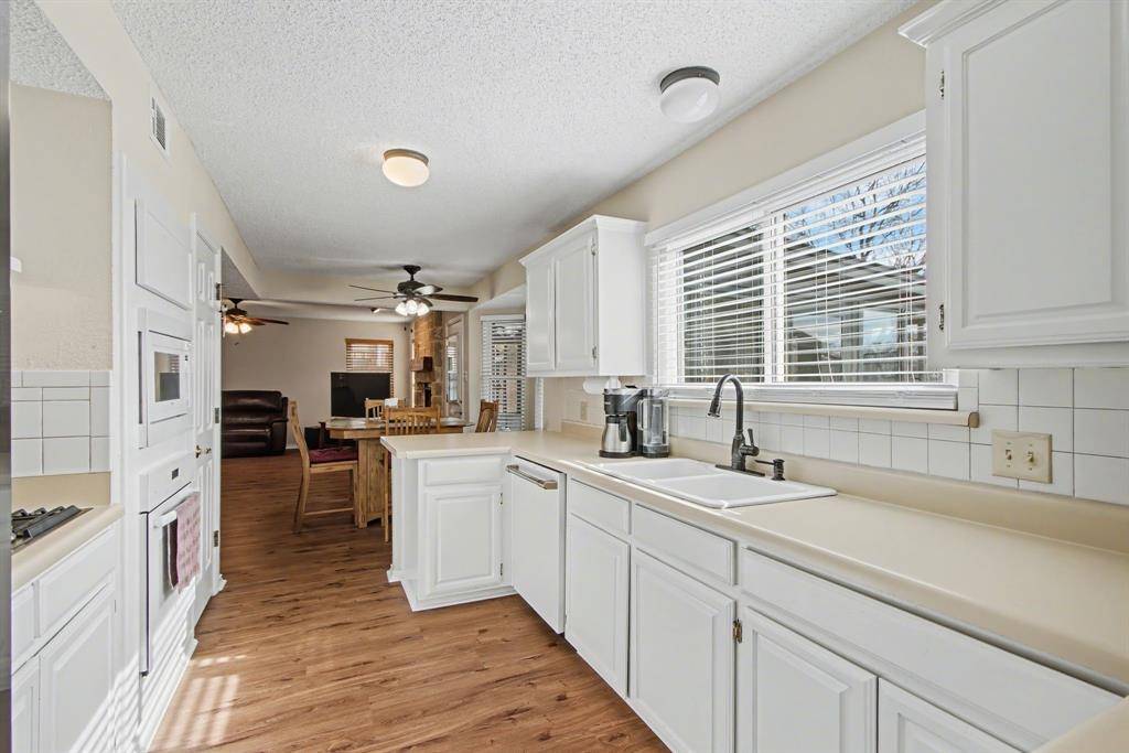 Flower Mound, TX 75028,2421 Warwick Avenue