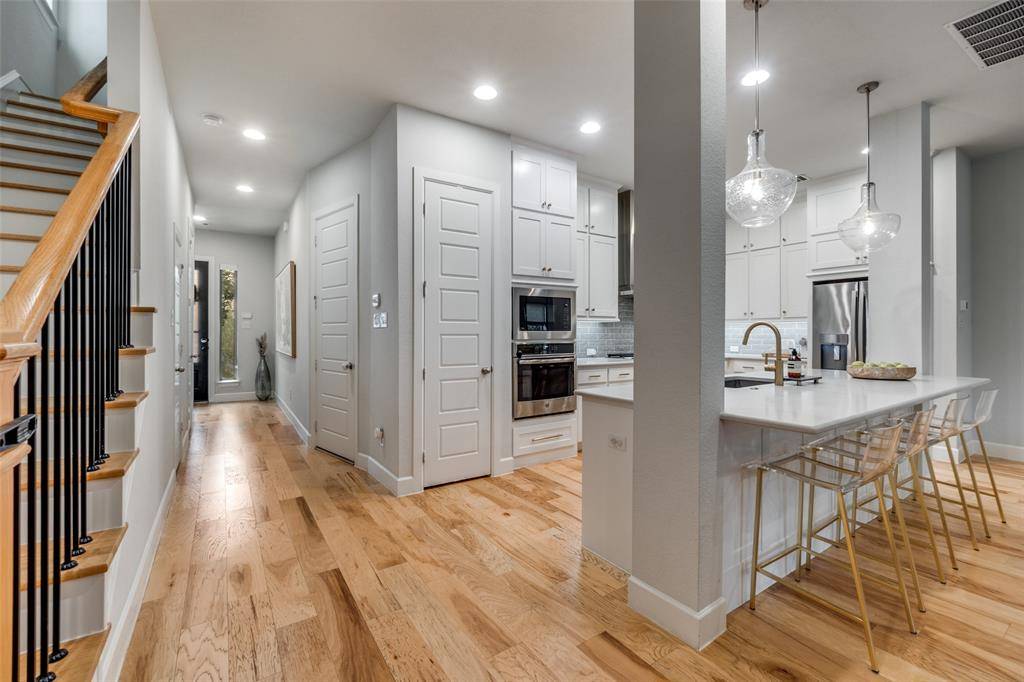 Dallas, TX 75231,7047 Mistflower Lane