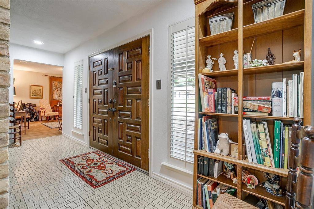 Burleson, TX 76028,117 Cliffside Drive N