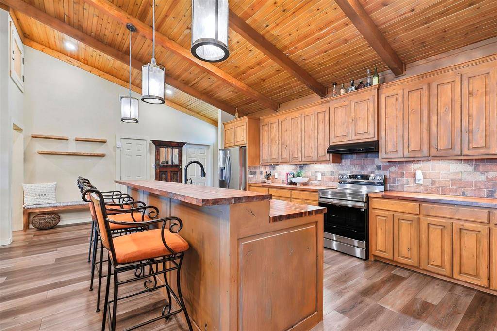 Granbury, TX 76049,5601 Little Road