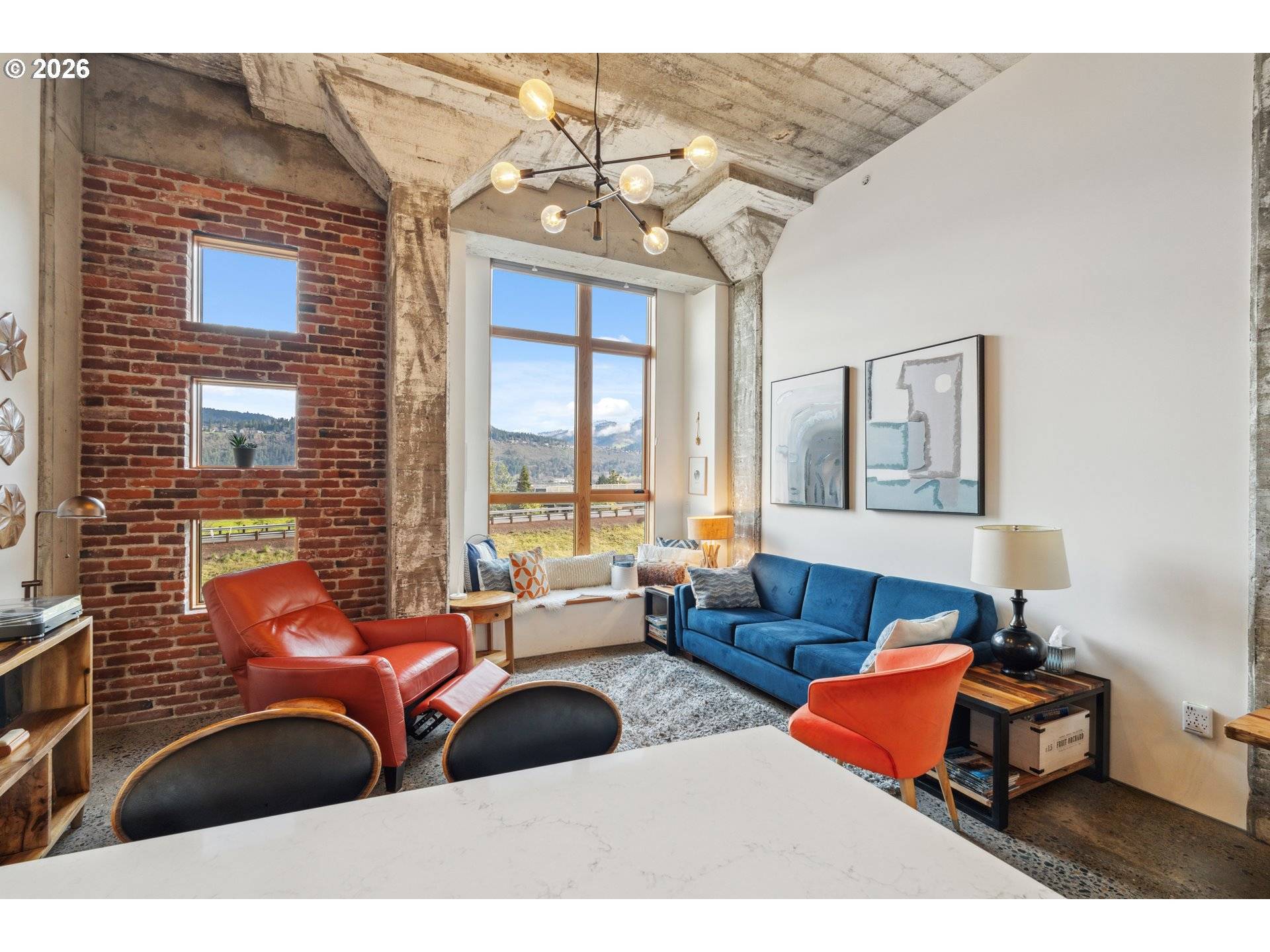 Hood River, OR 97031,306 COLUMBIA ST